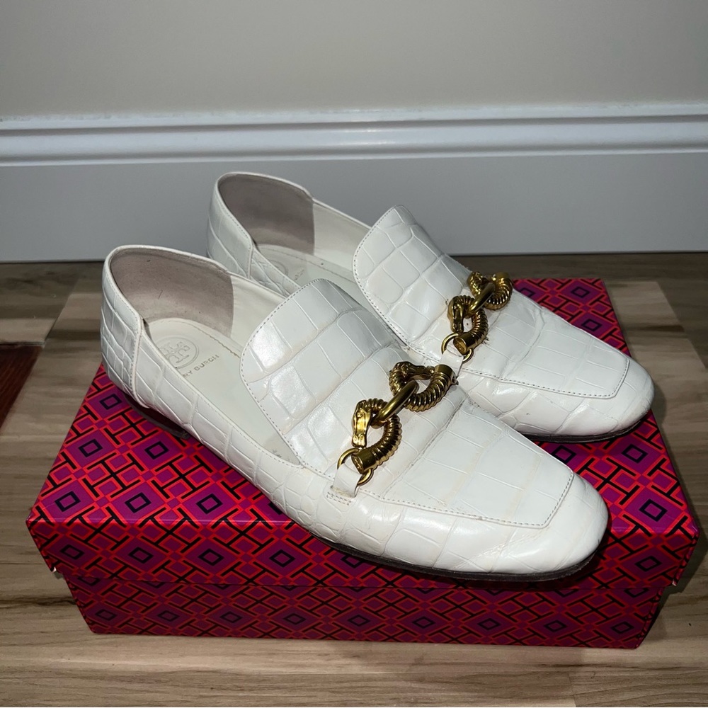 JESSA HORSE HARDWARE LOAFER CROCO EMBOSS 8.5 IVORY